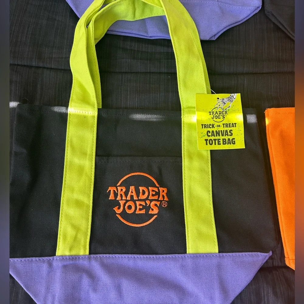 Trader Joe's Halloween Canvas Tote Bag Set